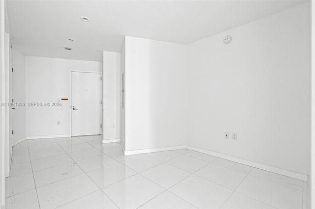 851 NE 1st Ave 2200, Miami, FL 33132