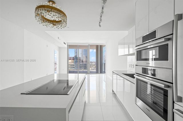 851 NE 1st Ave 2200, Miami, FL 33132