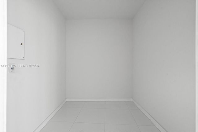 851 NE 1st Ave 2200, Miami, FL 33132