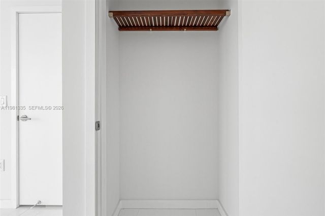 851 NE 1st Ave 2200, Miami, FL 33132