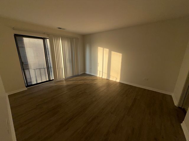 2310 N Harlem Avenue 401, Elmwood Park, IL 60707