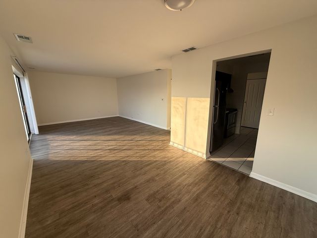 2310 N Harlem Avenue 401, Elmwood Park, IL 60707