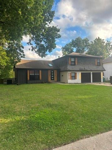 3315 Shady Lane Drive, Gladstone, MO 64119