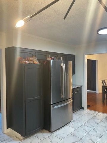 3315 Shady Lane Drive, Gladstone, MO 64119