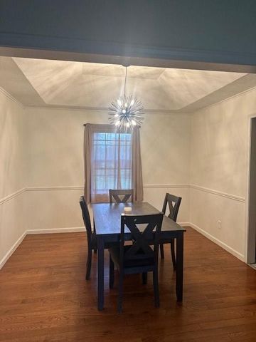 3315 Shady Lane Drive, Gladstone, MO 64119