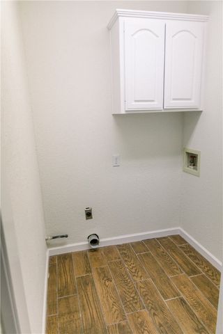 3 Acorn Circle, Bentonville, AR 72712
