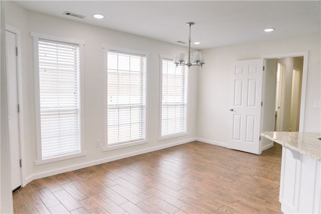 3 Acorn Circle, Bentonville, AR 72712