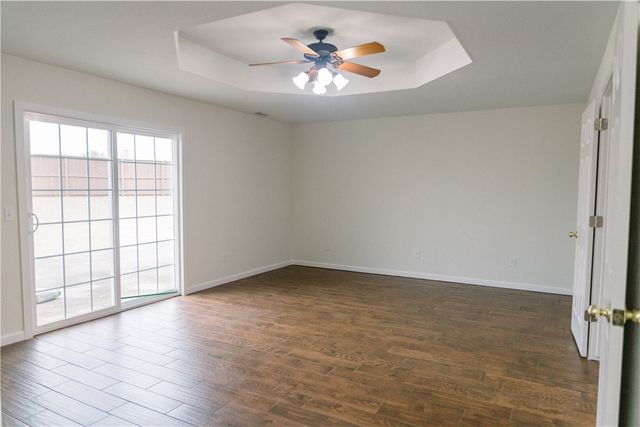 3 Acorn Circle, Bentonville, AR 72712