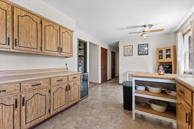 1721 Wiese LANE, Mount Pleasant, WI 53406