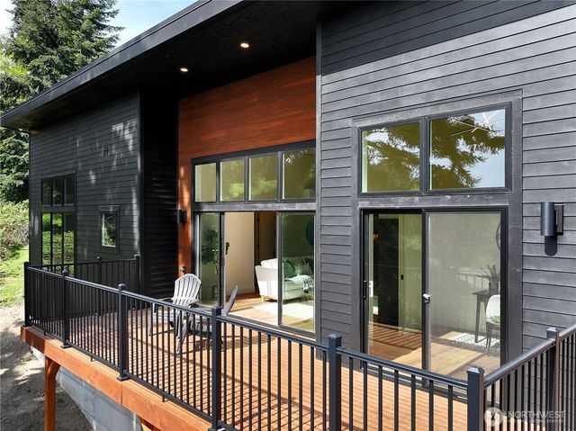 5639 Morningtown Place, Freeland, WA 98249