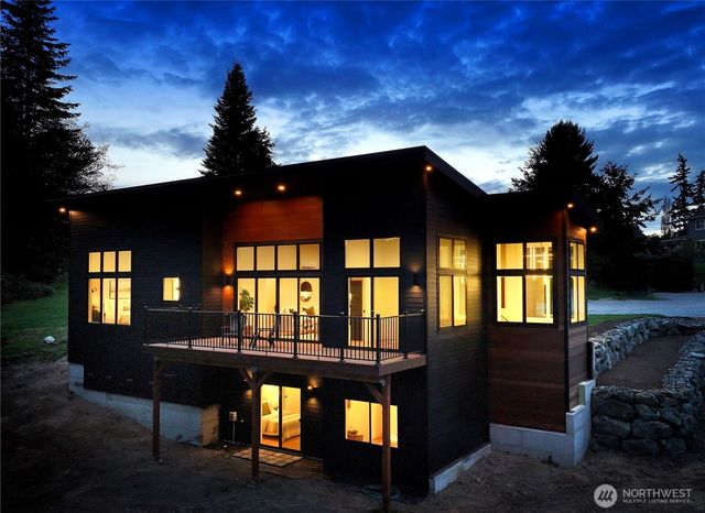 5639 Morningtown Place, Freeland, WA 98249