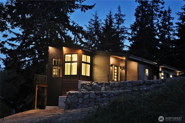 5639 Morningtown Place, Freeland, WA 98249