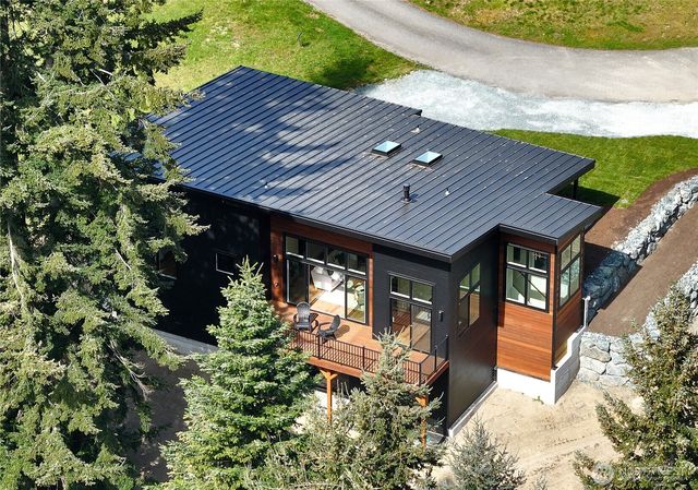 5639 Morningtown Place, Freeland, WA 98249