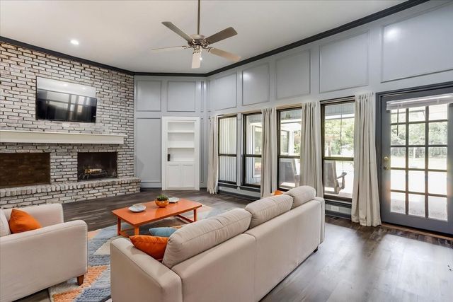 190 Robinson Road, Combine, TX 75159