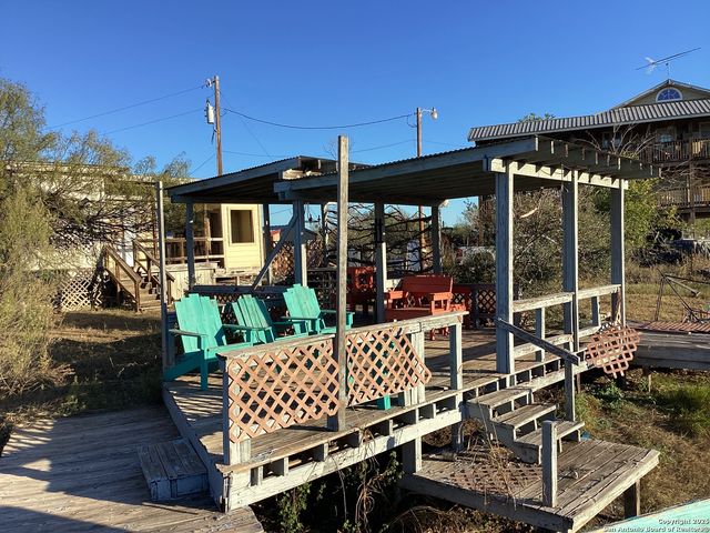 52 Beach Shore, Bandera, TX 78003