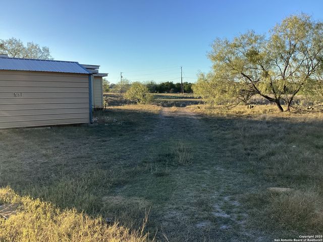 52 Beach Shore, Bandera, TX 78003