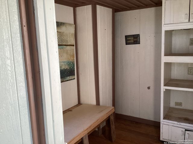 52 Beach Shore, Bandera, TX 78003