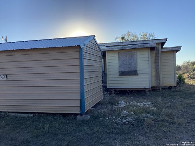 52 Beach Shore, Bandera, TX 78003