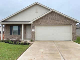 1806 Champions Drive, Navasota, TX 77868