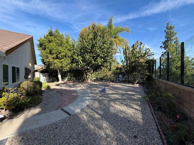 11525 Eaglesview Court, San Diego, CA 92127