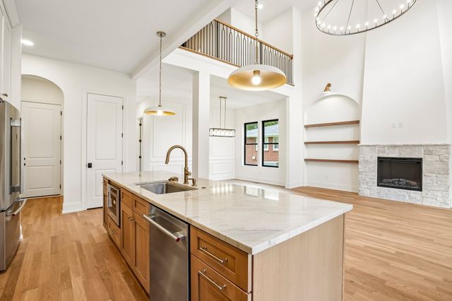 2814 Harriette Ct, Nashville, TN 37206