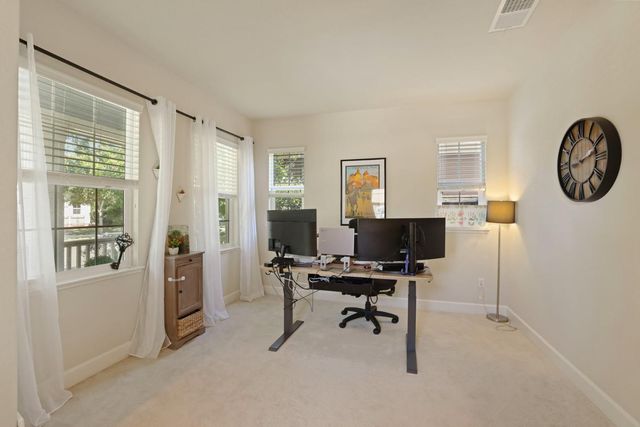 566 W Bonaventure Ave, Mountain House, CA 95391