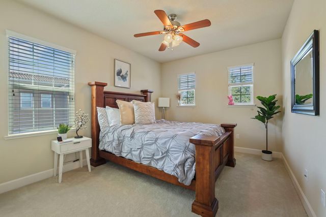 566 W Bonaventure Ave, Mountain House, CA 95391