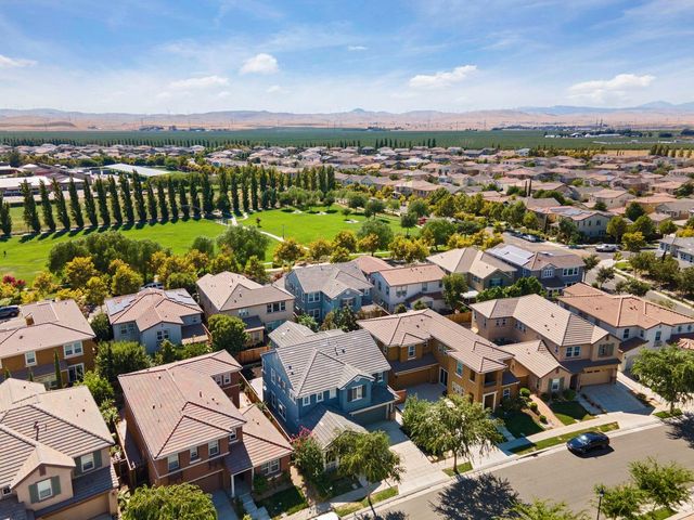 566 W Bonaventure Ave, Mountain House, CA 95391