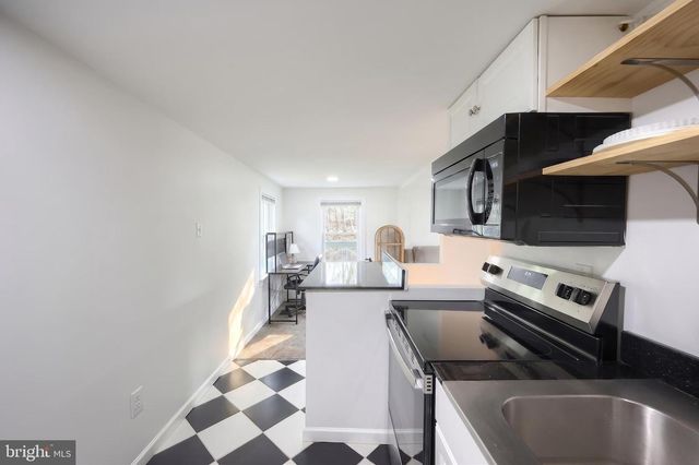 1410 W LOCUST ST, York, PA 17404