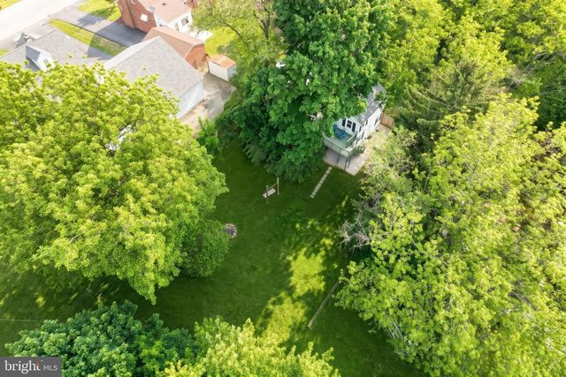 1410 W LOCUST ST, York, PA 17404