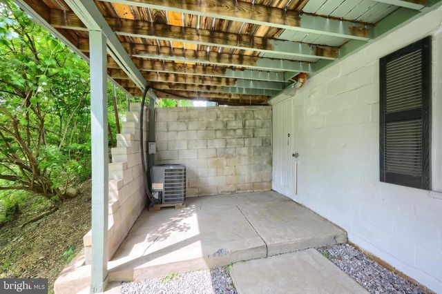 1410 W LOCUST ST, York, PA 17404