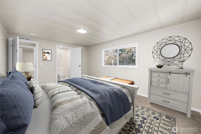 733 Tipsoo Loop S, Rainier, WA 98576