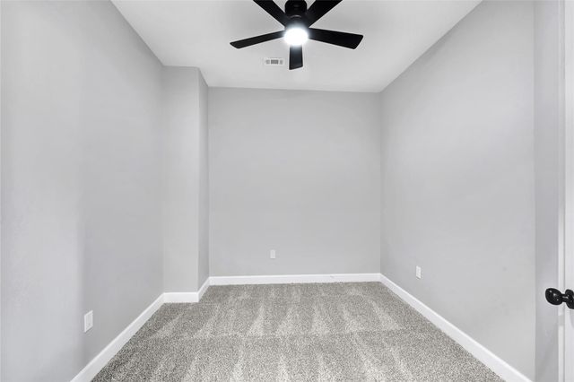 9026 Lawncliff Lane, Houston, TX 77040