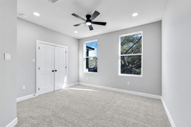 9026 Lawncliff Lane, Houston, TX 77040