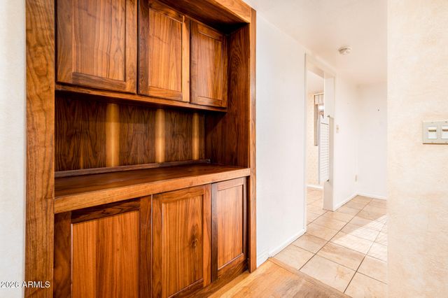 9640 N 18TH Street, Phoenix, AZ 85020