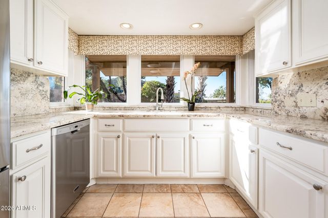 9640 N 18TH Street, Phoenix, AZ 85020