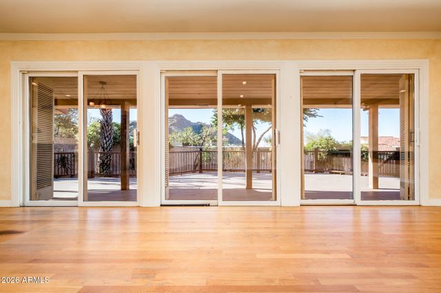 9640 N 18TH Street, Phoenix, AZ 85020