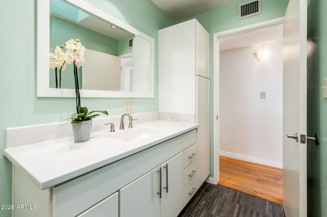 9640 N 18TH Street, Phoenix, AZ 85020