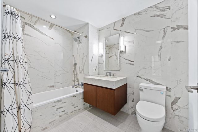 138-35 39th Avenue 13E, Flushing, NY 11354