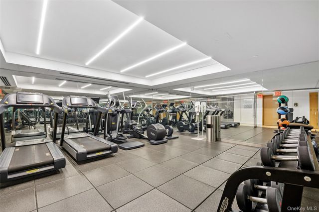 138-35 39th Avenue 13E, Flushing, NY 11354