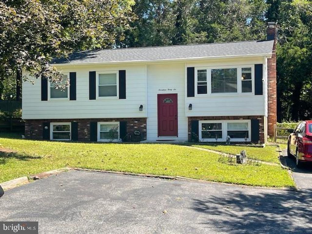 1736 SHORE DR, Edgewater, MD 21037