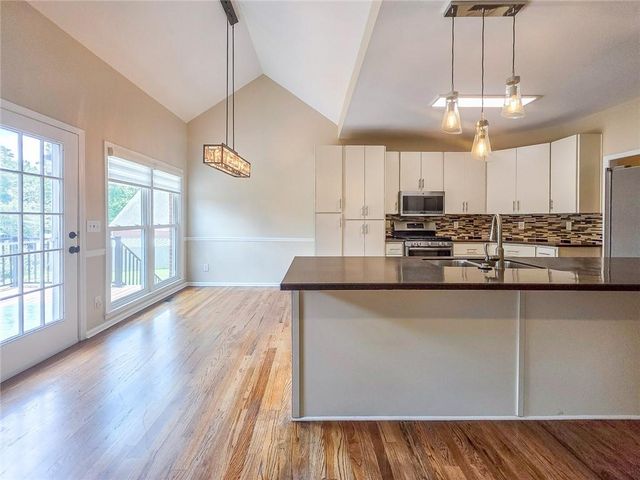 1475 Barrett Place Lane, Lawrenceville, GA 30043