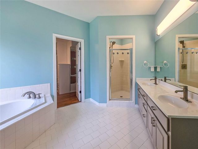 1475 Barrett Place Lane, Lawrenceville, GA 30043