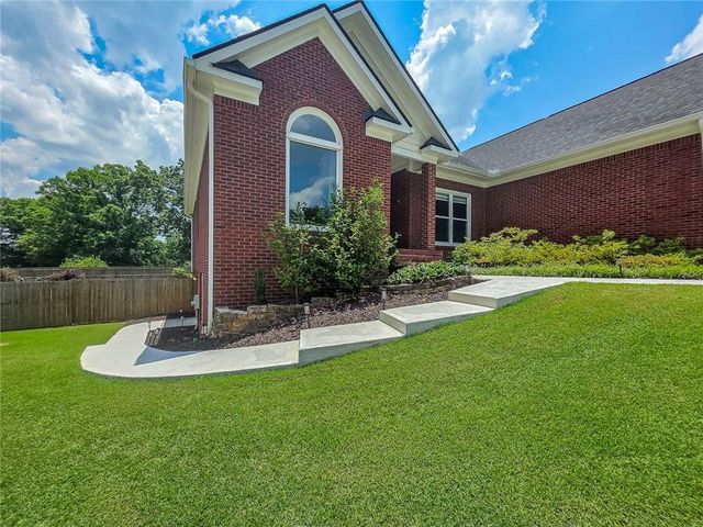 1475 Barrett Place Lane, Lawrenceville, GA 30043