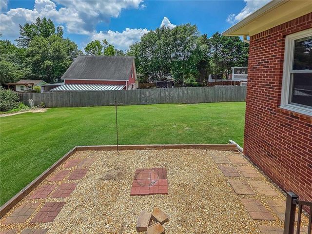 1475 Barrett Place Lane, Lawrenceville, GA 30043