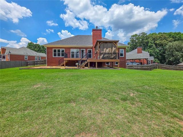 1475 Barrett Place Lane, Lawrenceville, GA 30043