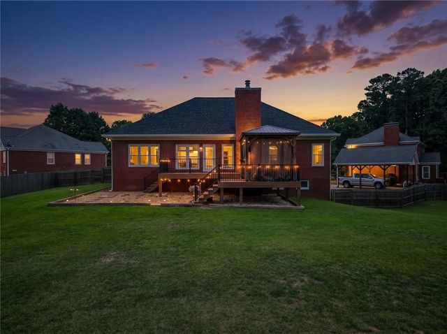 1475 Barrett Place Lane, Lawrenceville, GA 30043