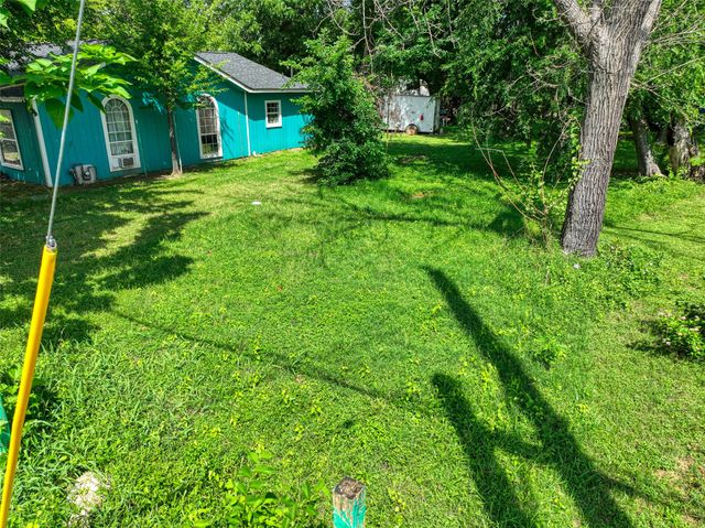 3907 Agnes Street, Dallas, TX 75210