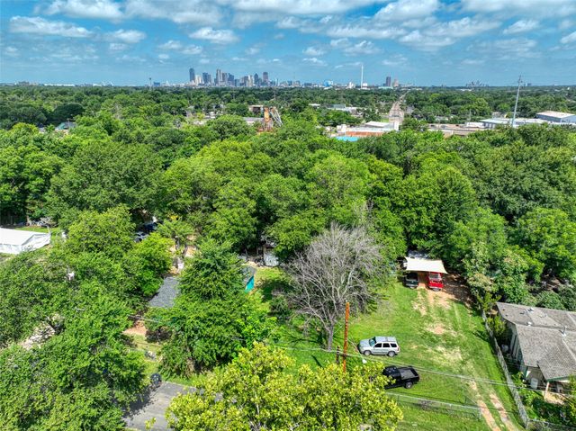 3907 Agnes Street, Dallas, TX 75210