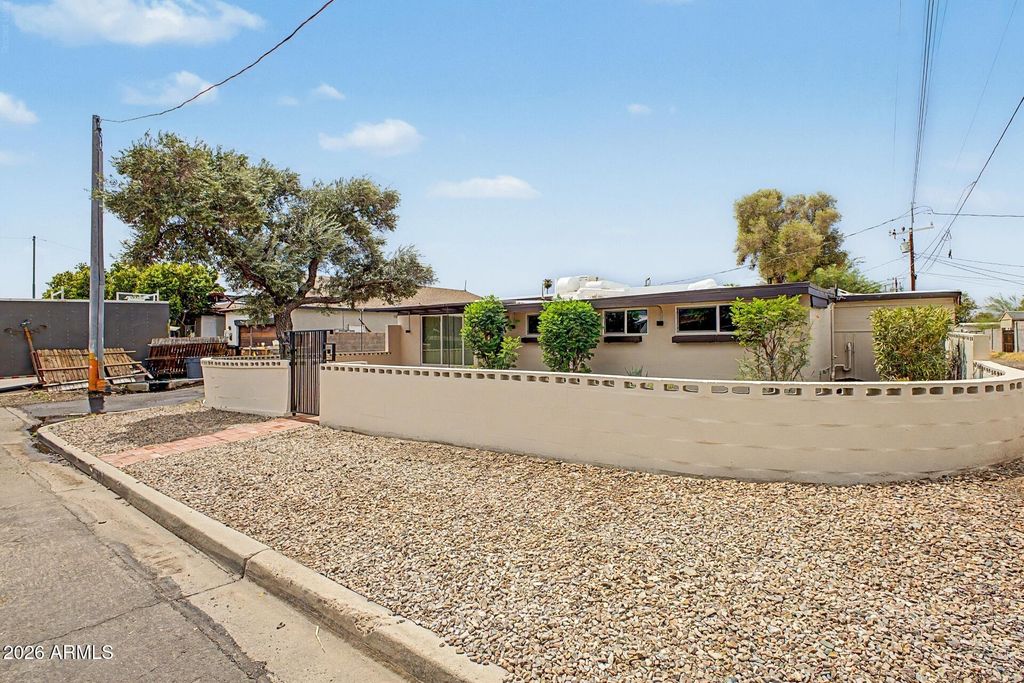 7836 N 13TH Street, Phoenix, AZ 85020 — exterior